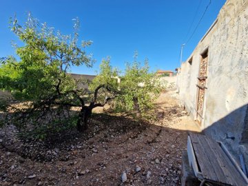 3215buildingplotinbarinas181022104519867971a0