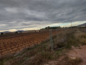 3260largebuildingplotwalkingdistancetopinoso2