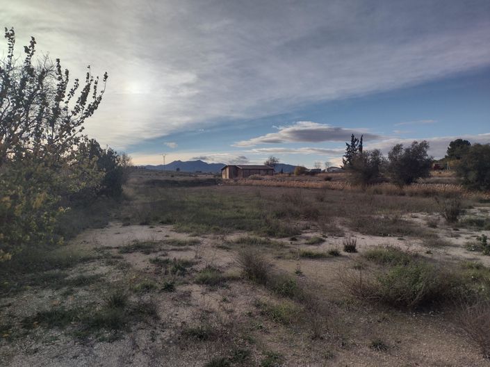 Image No.4-2 Bed Land for sale