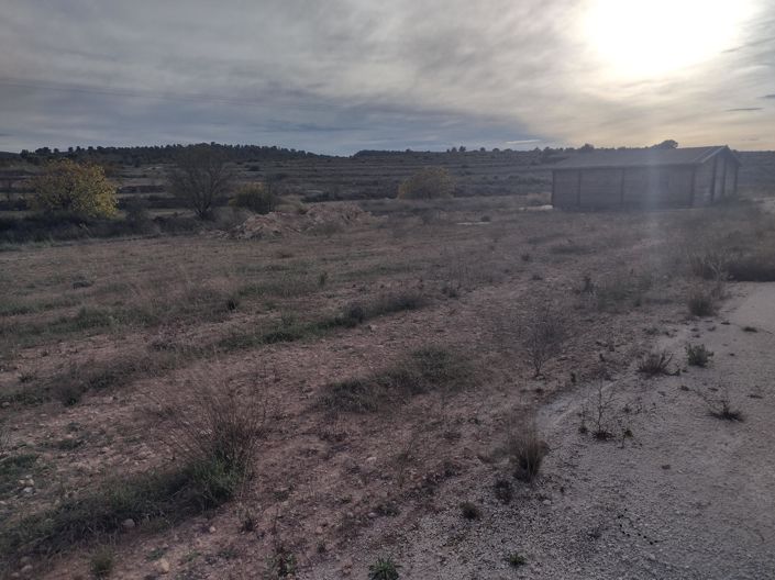 Image No.7-2 Bed Land for sale