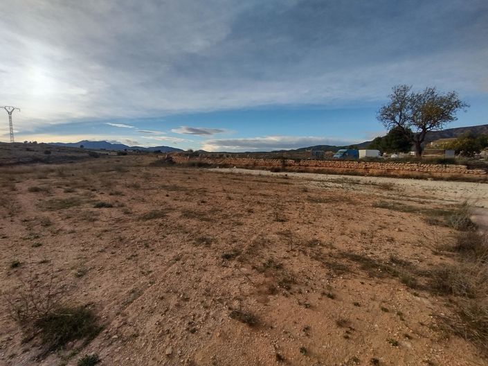 Image No.8-2 Bed Land for sale