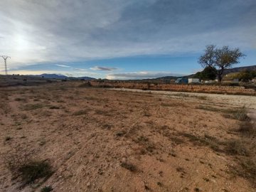 3239woodenhomeonplotinpicturesquehamlet211122