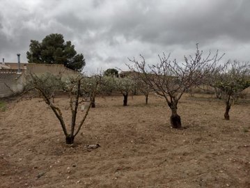 3050landwithsmallurbanplotforbuild18042205521