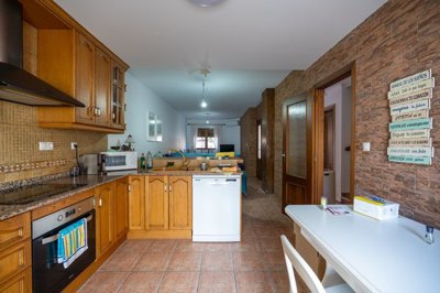 39494bedtownhouseinpinoso200126132316cf328030