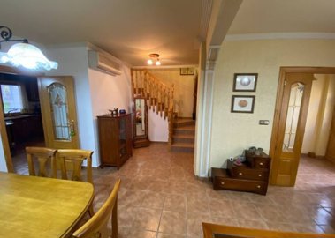 39545bed2bathbeautifultownhouseinsax280126122