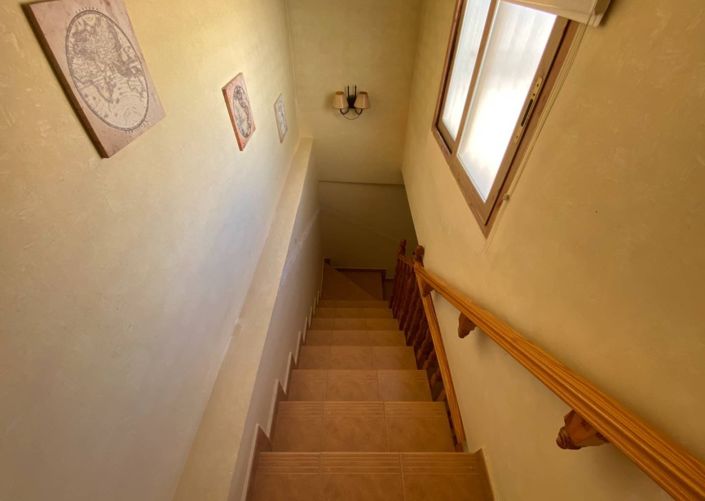 Image No.28-5 Bed Townhouse for sale