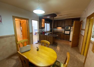 39545bed2bathbeautifultownhouseinsax280126122