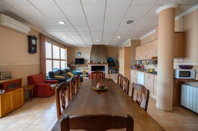 3955beautiful5bedtownhouseinpinoso28012616392