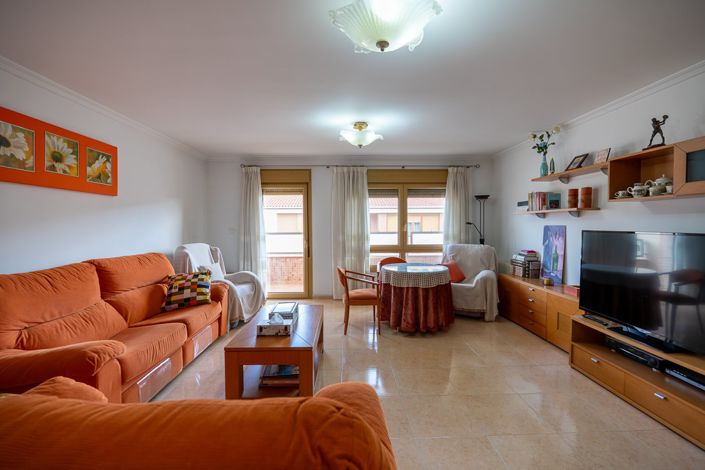 Image No.21-5 Bed Townhouse for sale