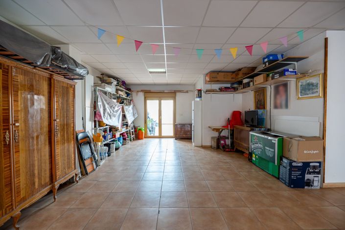 Image No.9-5 Bed Townhouse for sale