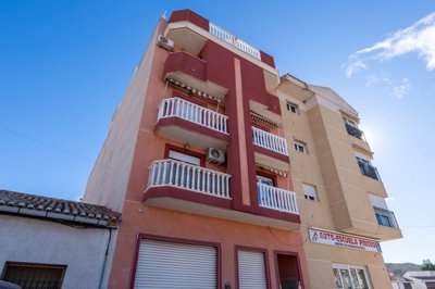 3956atticapartmentwprivateroofterrace29012614