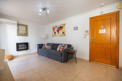 3956atticapartmentwprivateroofterrace29012614