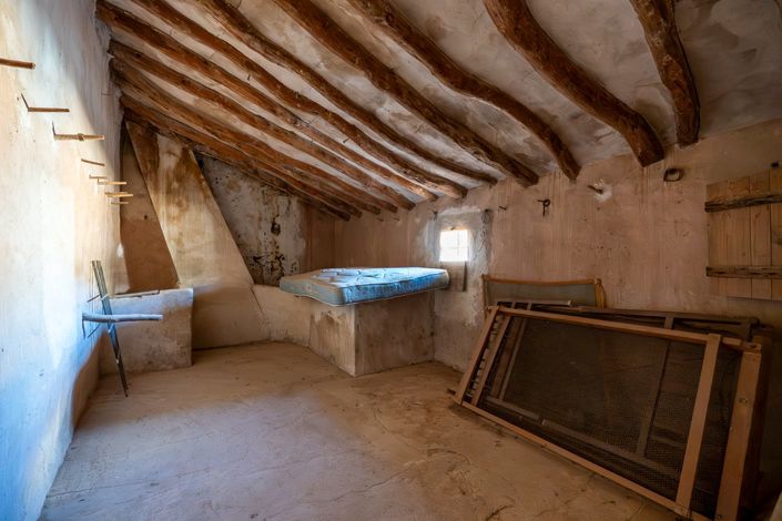 Image No.23-8 Bed Country House for sale