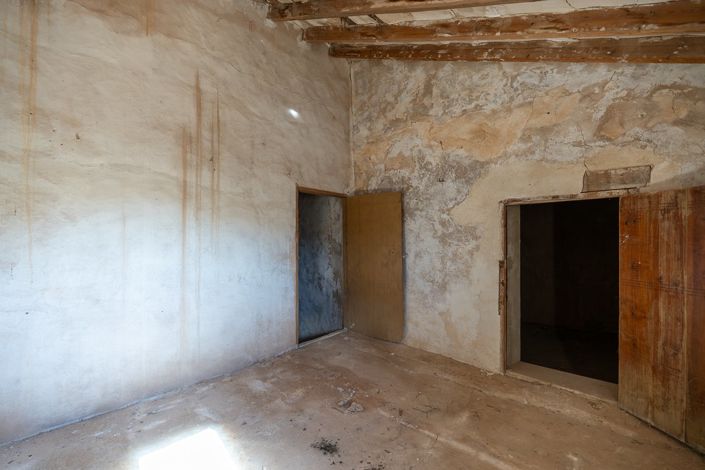 Image No.28-8 Bed Country House for sale