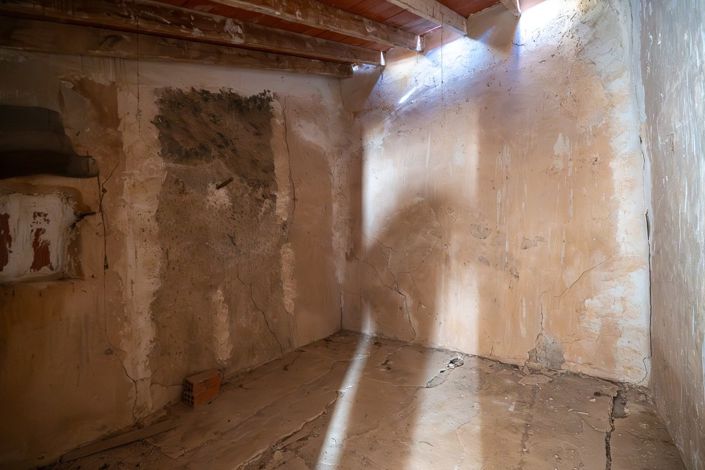 Image No.29-8 Bed Country House for sale