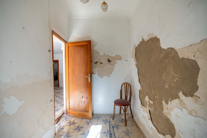 Image No.8-8 Bed Country House for sale