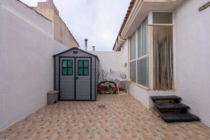 Image No.15-3 Bed Townhouse for sale