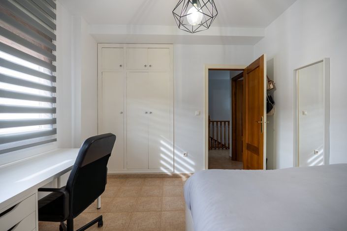 Image No.27-3 Bed Townhouse for sale