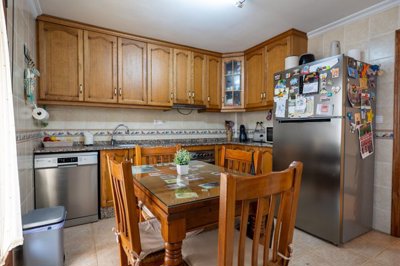 39573bedtownhouseinpinoso030226165308cf328826