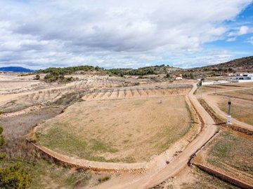 396210285m2buildingplot110226122138cf3293dron