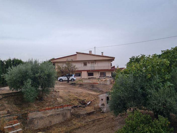 Image No.6-4 Bed Villa for sale