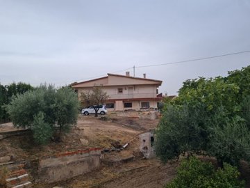 3961detachedvillaontheedgeoflassalinetaspetre