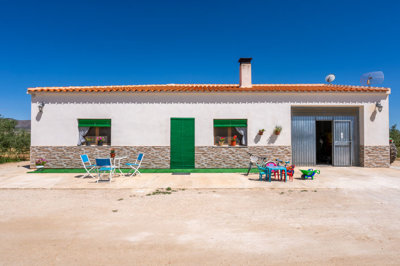 35553bedfincawithhugeland210524115500cf29934