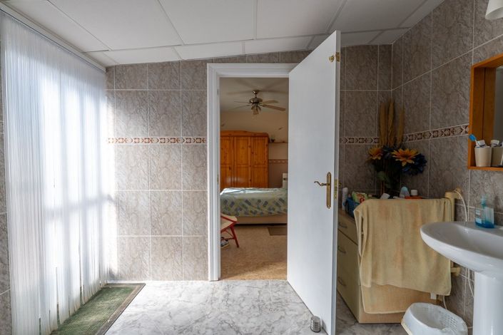 Image No.30-3 Bed Villa for sale