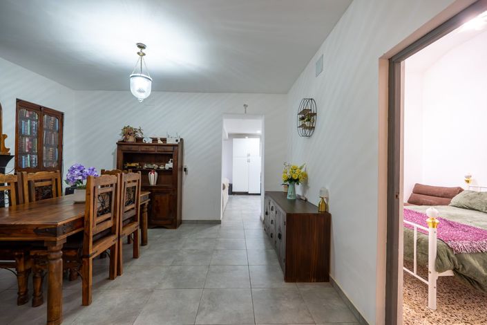 Image No.10-3 Bed Country House for sale