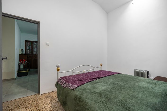 Image No.15-3 Bed Country House for sale