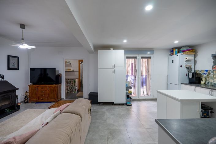 Image No.16-3 Bed Country House for sale