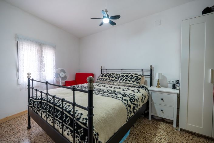 Image No.3-3 Bed Country House for sale