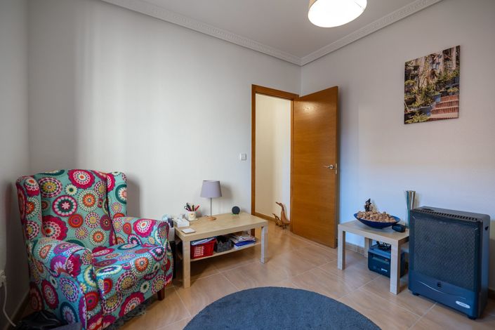 Image No.30-3 Bed Country House for sale