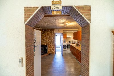 39734bedroomcountryhousenearpinoso02032612401