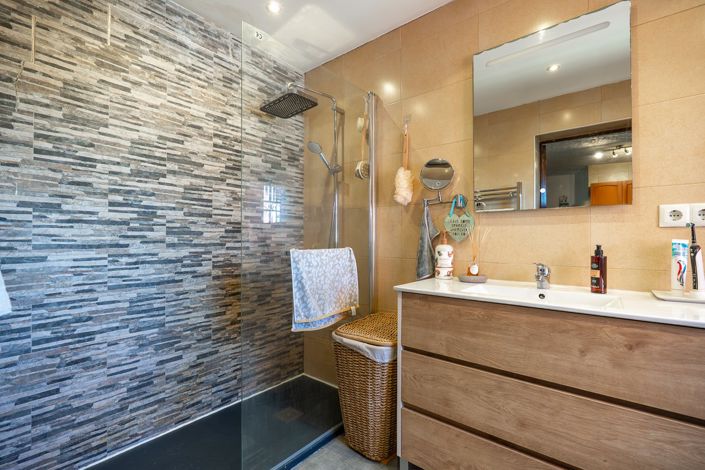 Image No.19-4 Bed Villa for sale