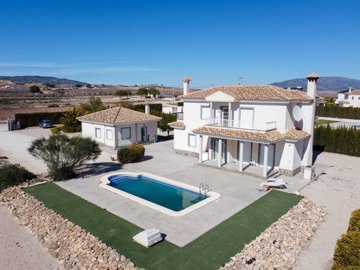 3972detachedvillawguesthouseinpinoso270226131