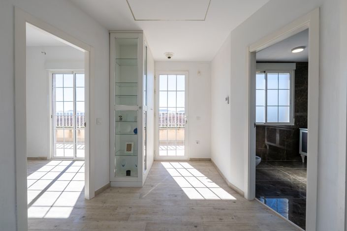 Image No.29-Villa de 6 chambres à vendre à Pinoso