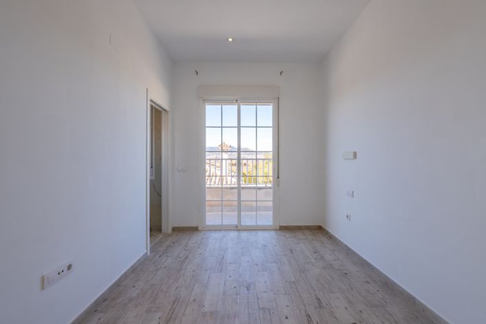 Image No.30-Villa de 6 chambres à vendre à Pinoso