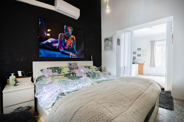 Image No.10-6 Bed Townhouse for sale