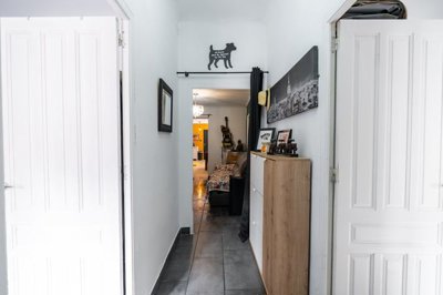 3976lovely6bedtownhousewprivatecourtyard08032