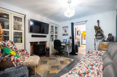 3976lovely6bedtownhousewprivatecourtyard08032