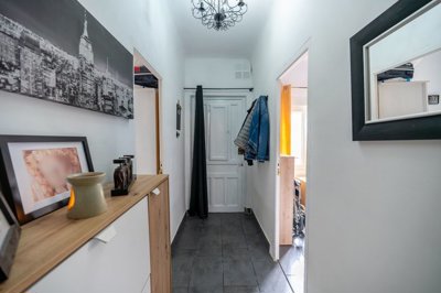 3976lovely6bedtownhousewprivatecourtyard08032