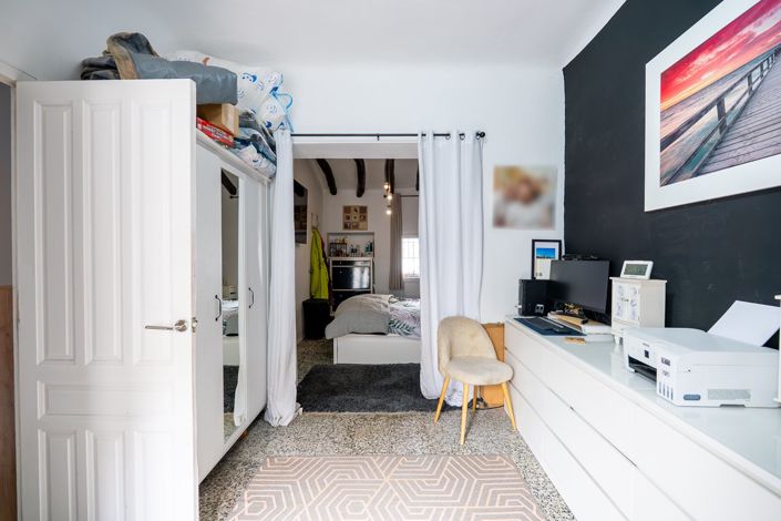 Image No.7-6 Bed Townhouse for sale