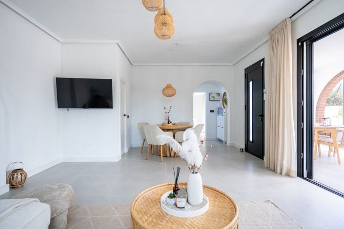 Image No.18-4 Bed Villa for sale