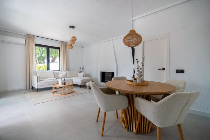 Image No.20-4 Bed Villa for sale