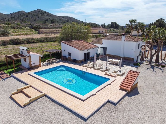 Image No.3-4 Bed Villa for sale