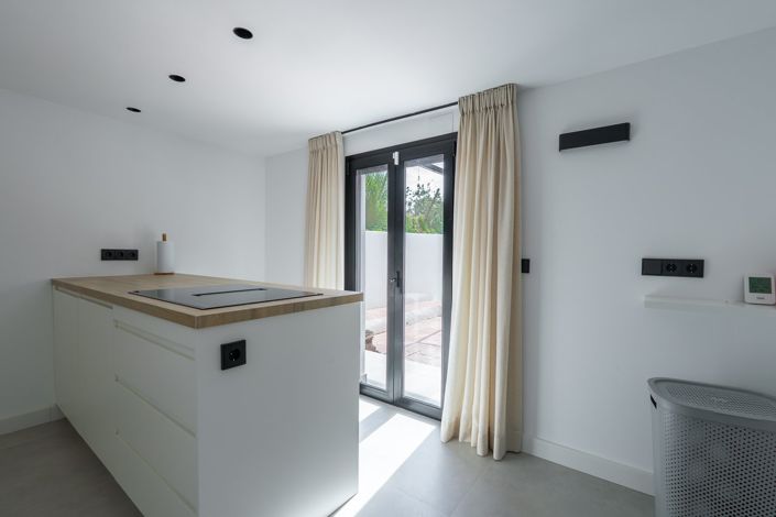 Image No.25-4 Bed Villa for sale