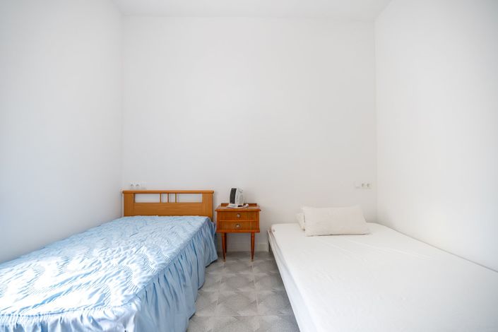 Image No.14-4 Bed Townhouse for sale