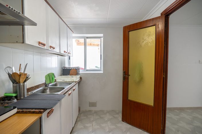 Image No.21-4 Bed Townhouse for sale