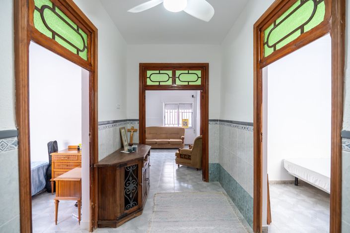 Image No.3-4 Bed Townhouse for sale